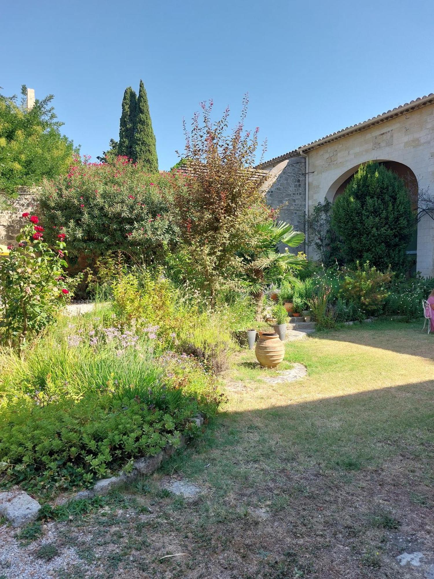 Mas Fontclaire - Sommieres Appartement Buitenkant foto